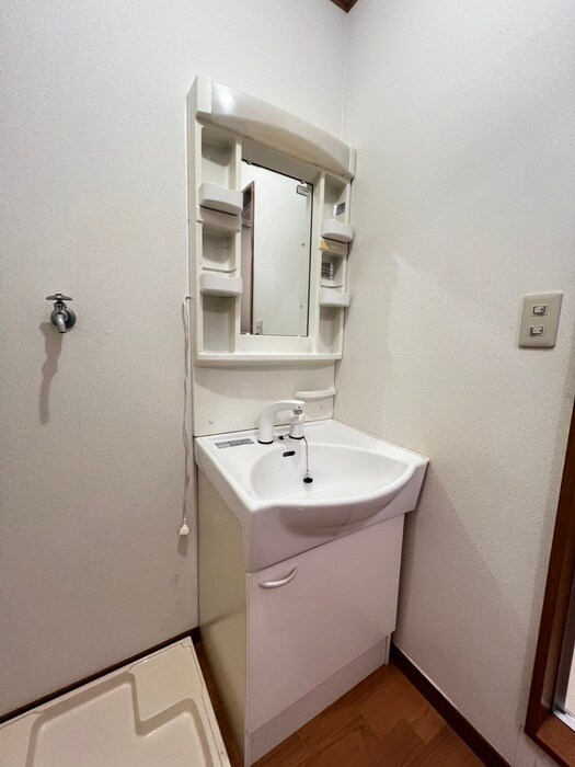 物件内観写真10　(洗面)