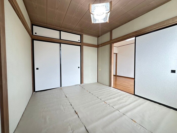 物件内観写真8　(居室)