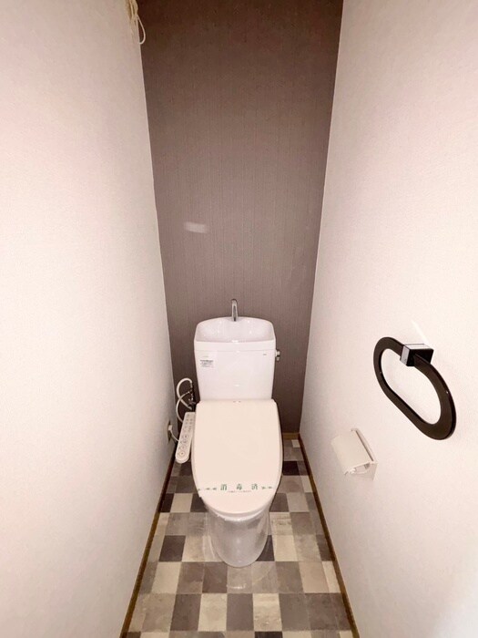 物件内観写真11　(トイレ)