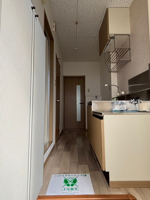 物件内観写真12　(廊下)