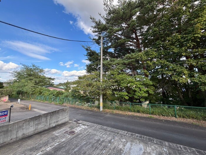 物件内観写真15　(室内からの展望)