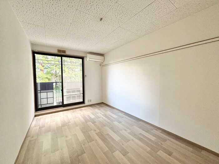 物件内観写真16　(居室)