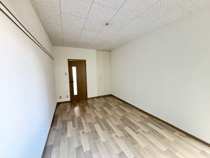 物件内観写真18　(居室)