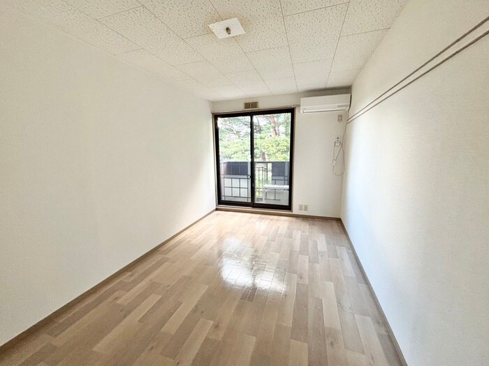 物件内観写真18　(居室)