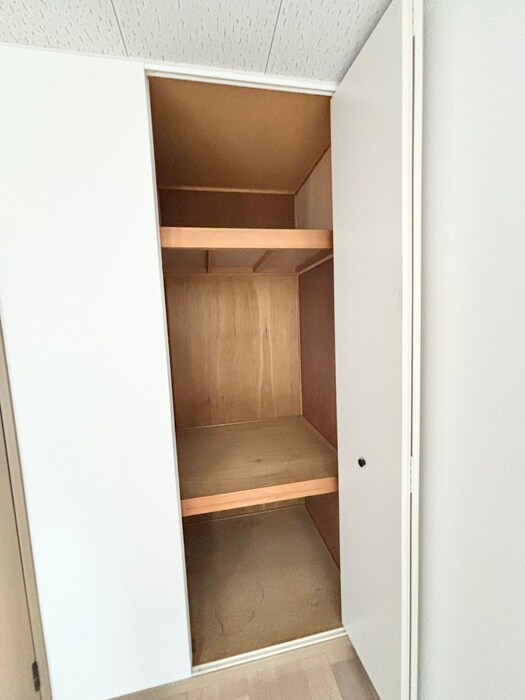 物件内観写真21　(収納)