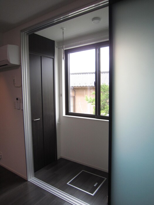 物件内観写真16　(内観写真)