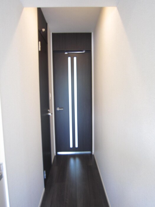 物件内観写真18　(廊下)