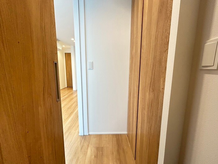 物件内観写真20　(廊下)