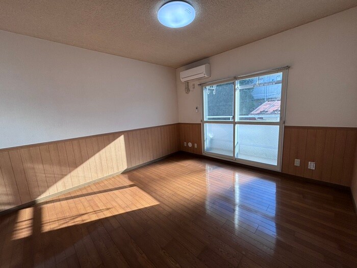 物件内観写真8　(居室)