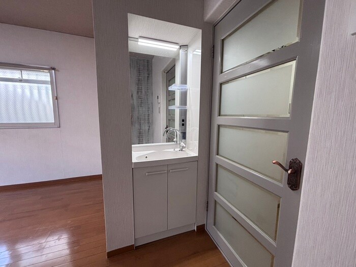 物件内観写真11　(洗面)