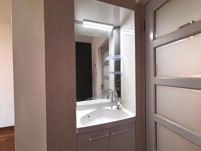 物件内観写真12　(洗面)