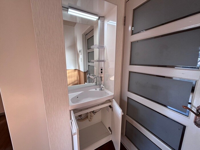 物件内観写真12　(洗面)