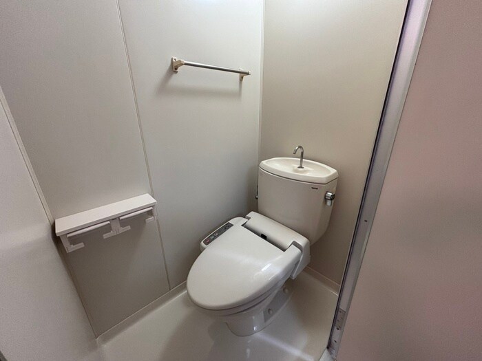 物件内観写真13　(トイレ)