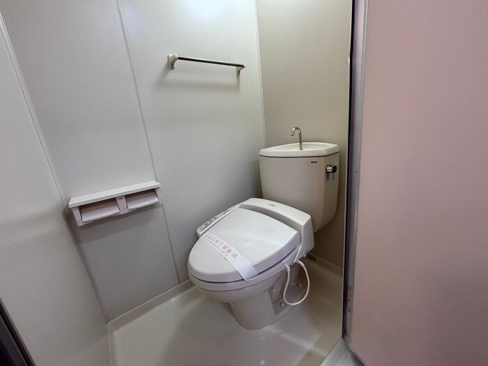 物件内観写真13　(トイレ)