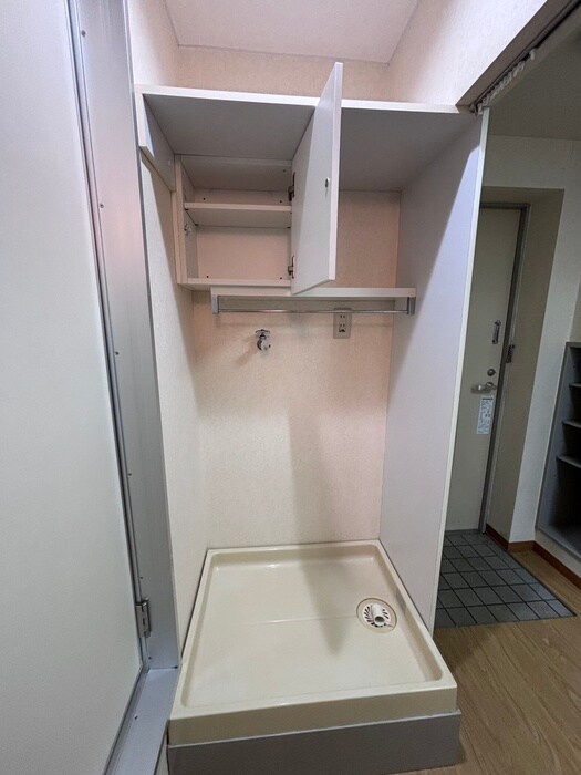 物件内観写真20　(洗濯機置場)