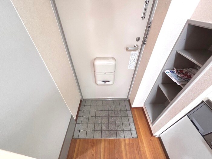 物件内観写真21　(玄関)