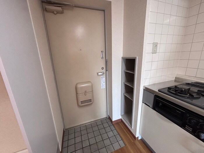 物件内観写真22　(玄関)
