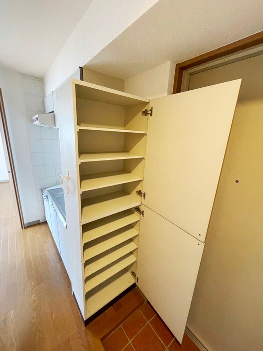 物件内観写真19　(靴箱)