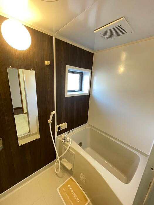 物件内観写真10　(バス／シャワールーム等)