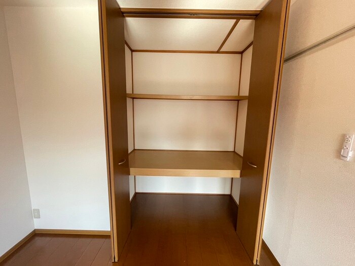 物件内観写真14　(収納)