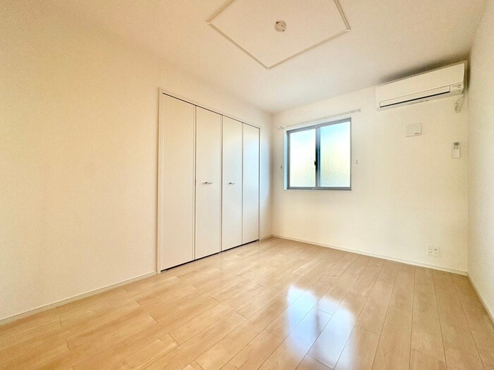 物件内観写真9　(居室)