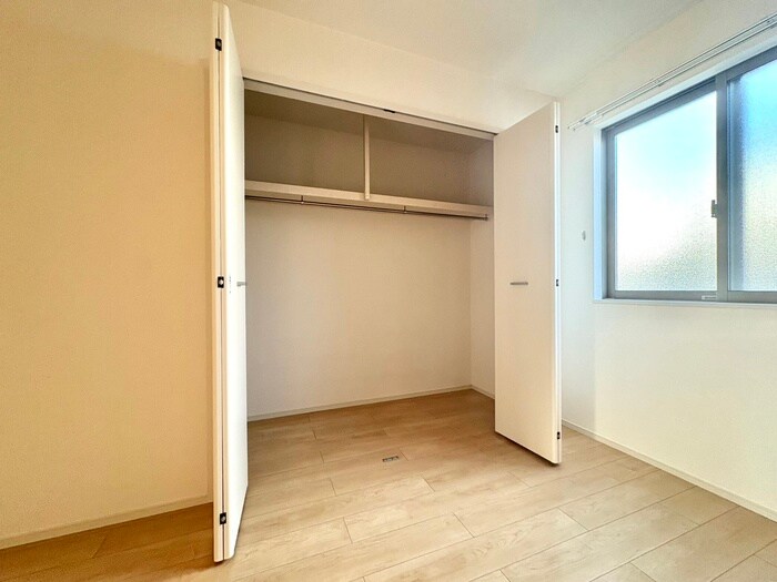 物件内観写真11　(収納)