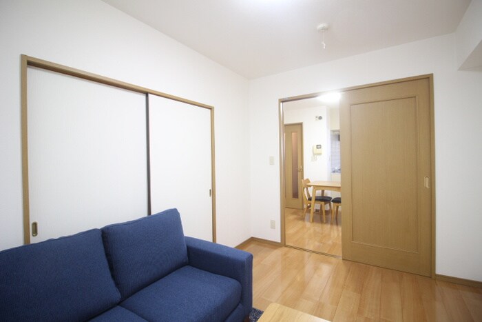 物件内観写真9　(居室)