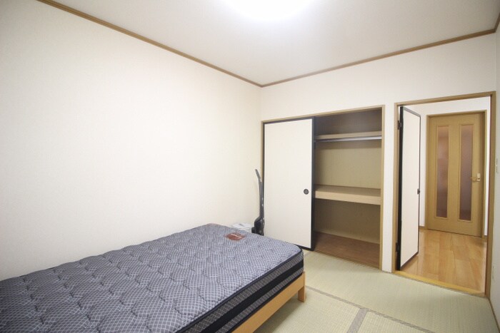 物件内観写真10　(居室)