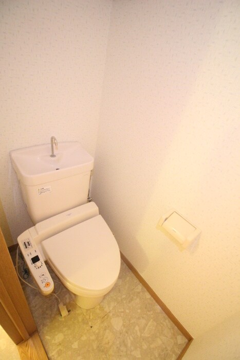 物件内観写真14　(トイレ)