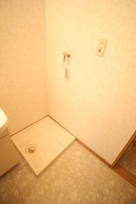 物件内観写真21　(洗濯機置場)