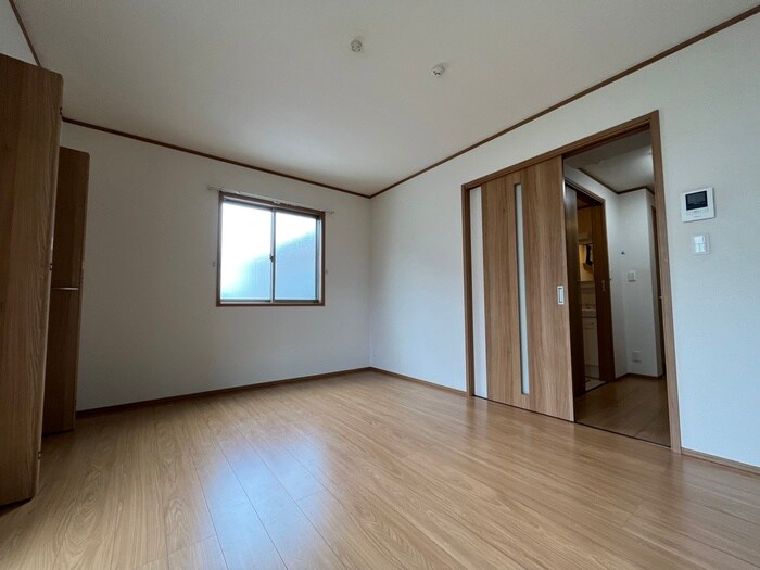 物件内観写真8　(居室)