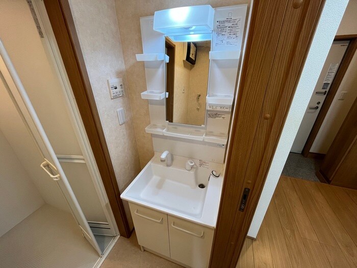 物件内観写真12　(洗面)