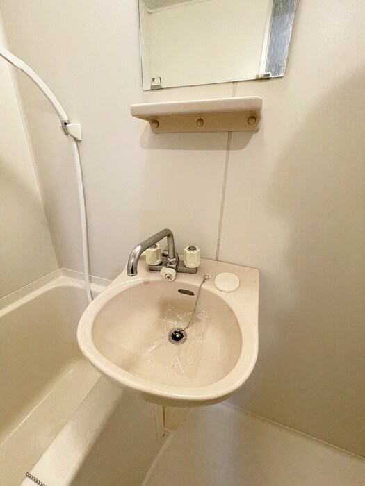 物件内観写真11　(洗面)