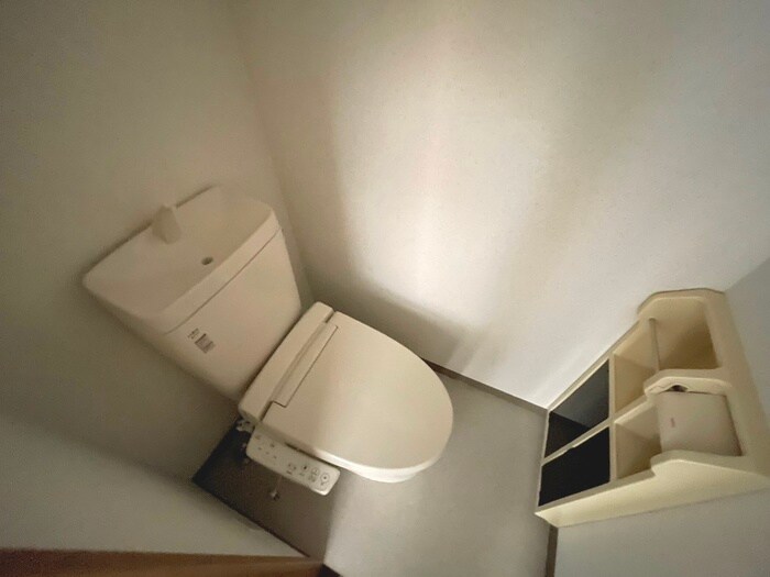 物件内観写真14　(トイレ)