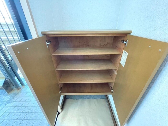 物件内観写真15　(靴箱)