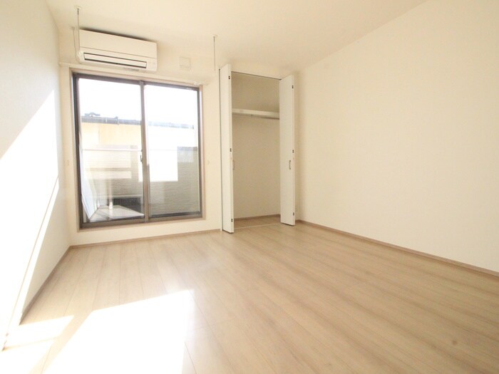 物件内観写真21　(居室)