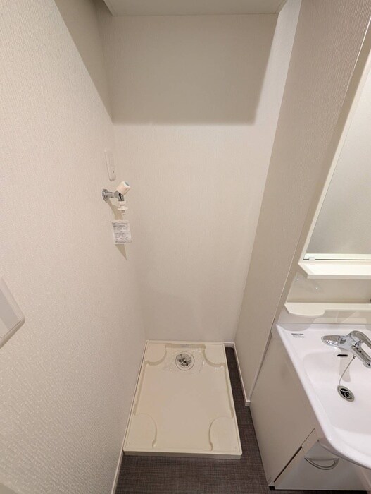 物件内観写真13　(洗濯機置場)