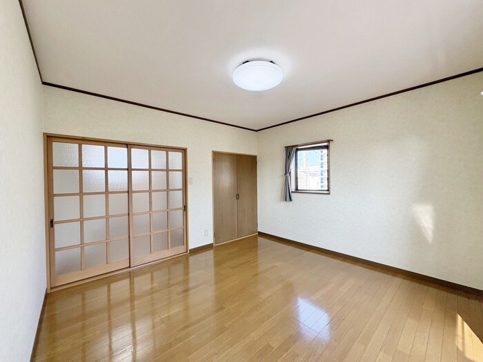 物件内観写真8　(居室)
