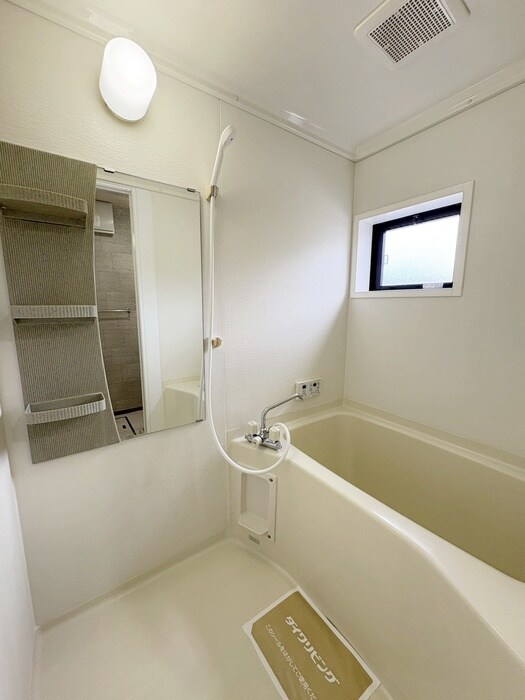 物件内観写真10　(バス／シャワールーム等)