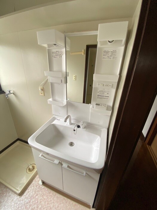 物件内観写真12　(洗面)