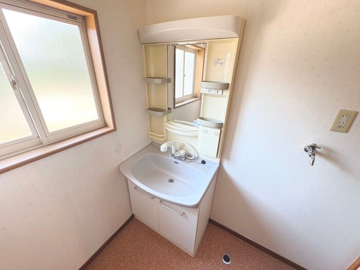 物件内観写真16　(洗面)