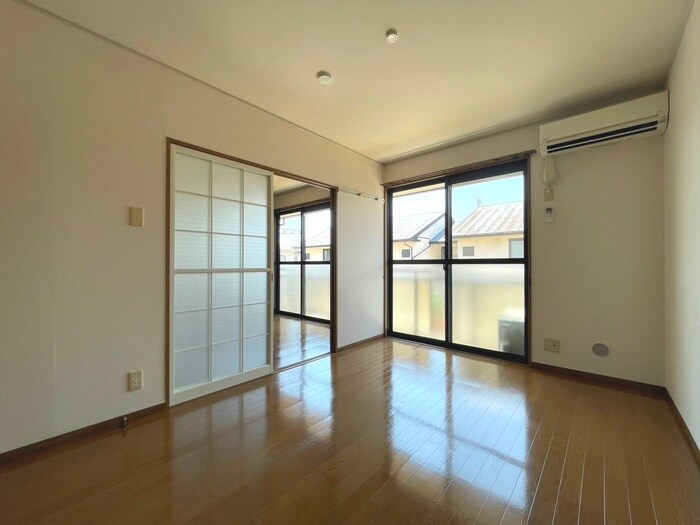 物件内観写真8　(居室)