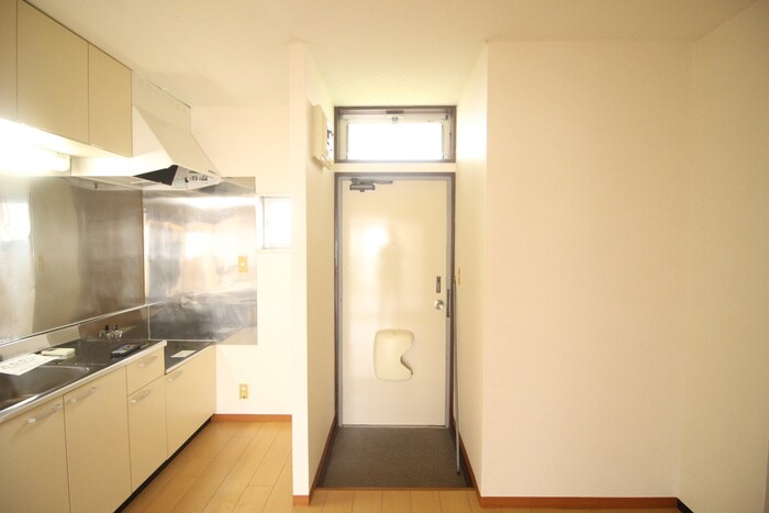 物件内観写真22　(玄関)