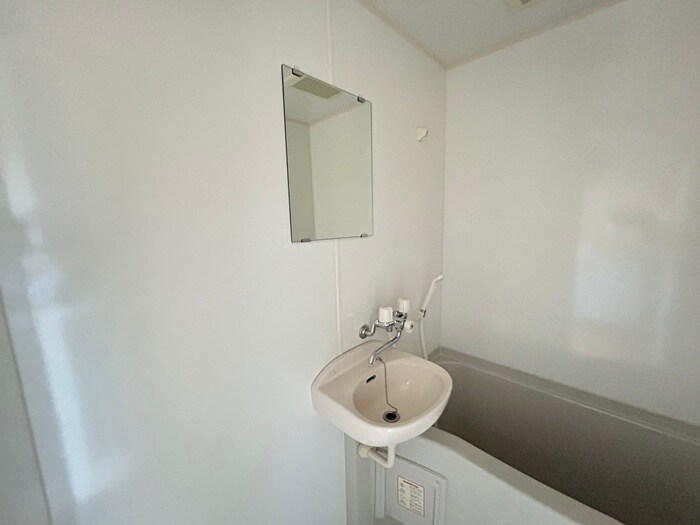 物件内観写真12　(洗面)