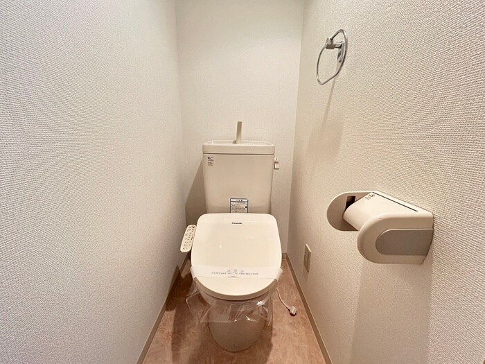 物件内観写真14　(トイレ)