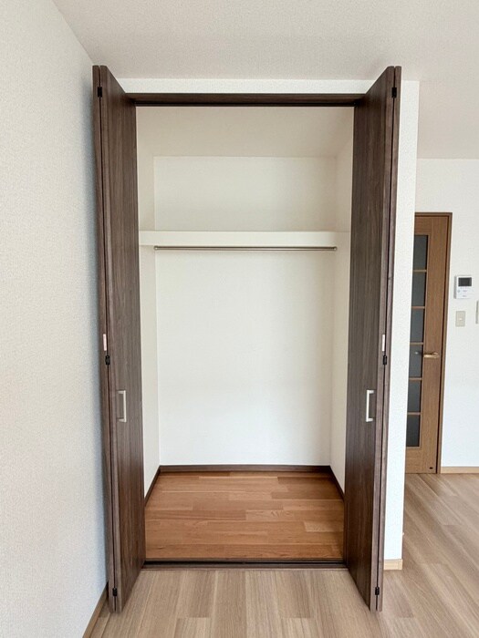 物件内観写真13　(収納)