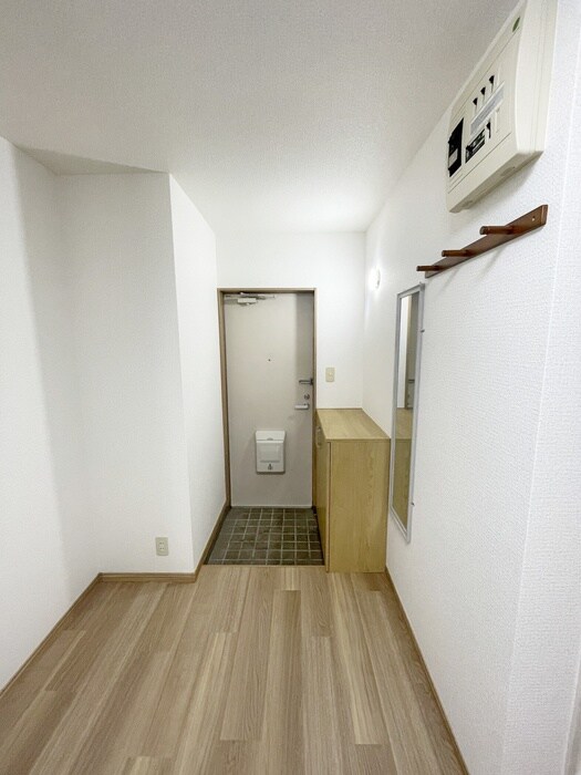 物件内観写真13　(廊下)