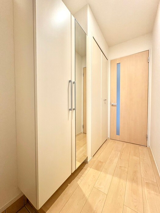 物件内観写真14　(廊下)