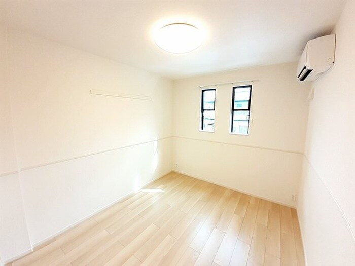 物件内観写真8　(居室)