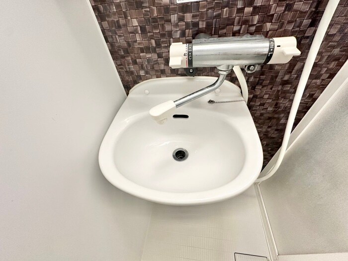 物件内観写真12　(洗面)